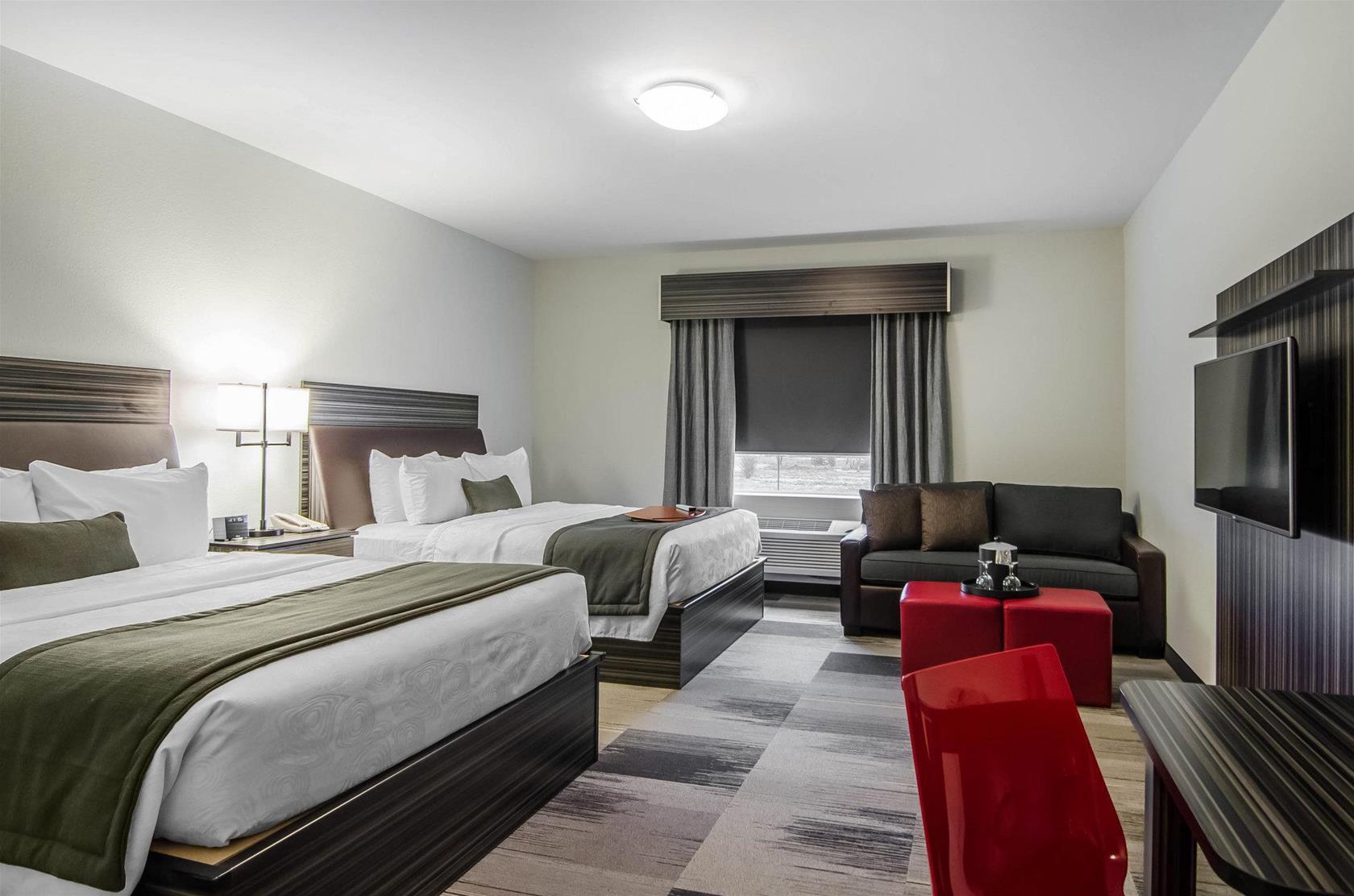 Best Western Plus Airport Inn & Suites Саскатун Экстерьер фото